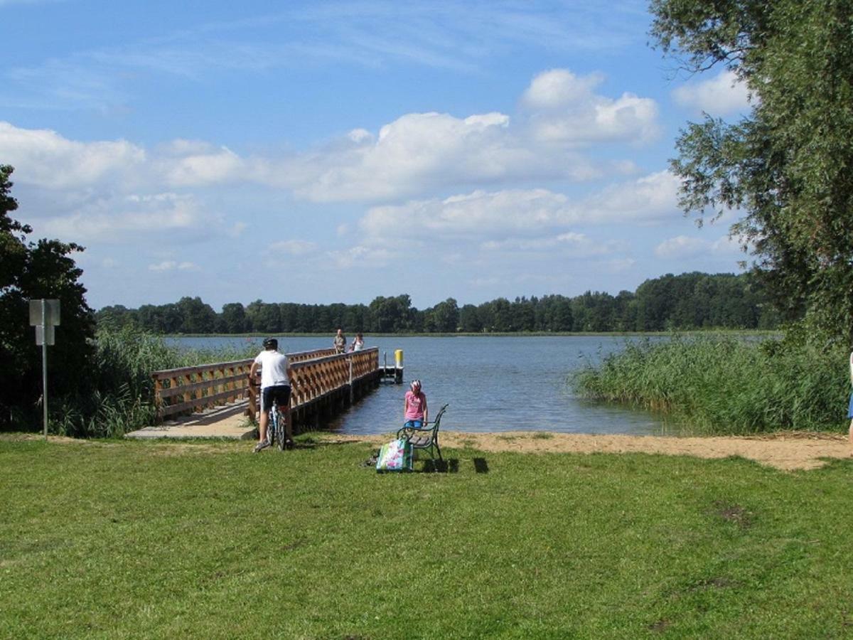Appartement Ferienhaus Mit 2 Fewo In Mecklenburg à Wesenberg Extérieur photo