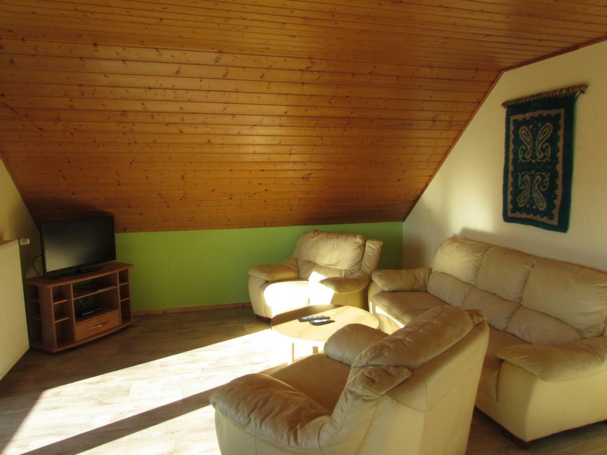 Appartement Ferienhaus Mit 2 Fewo In Mecklenburg à Wesenberg Extérieur photo
