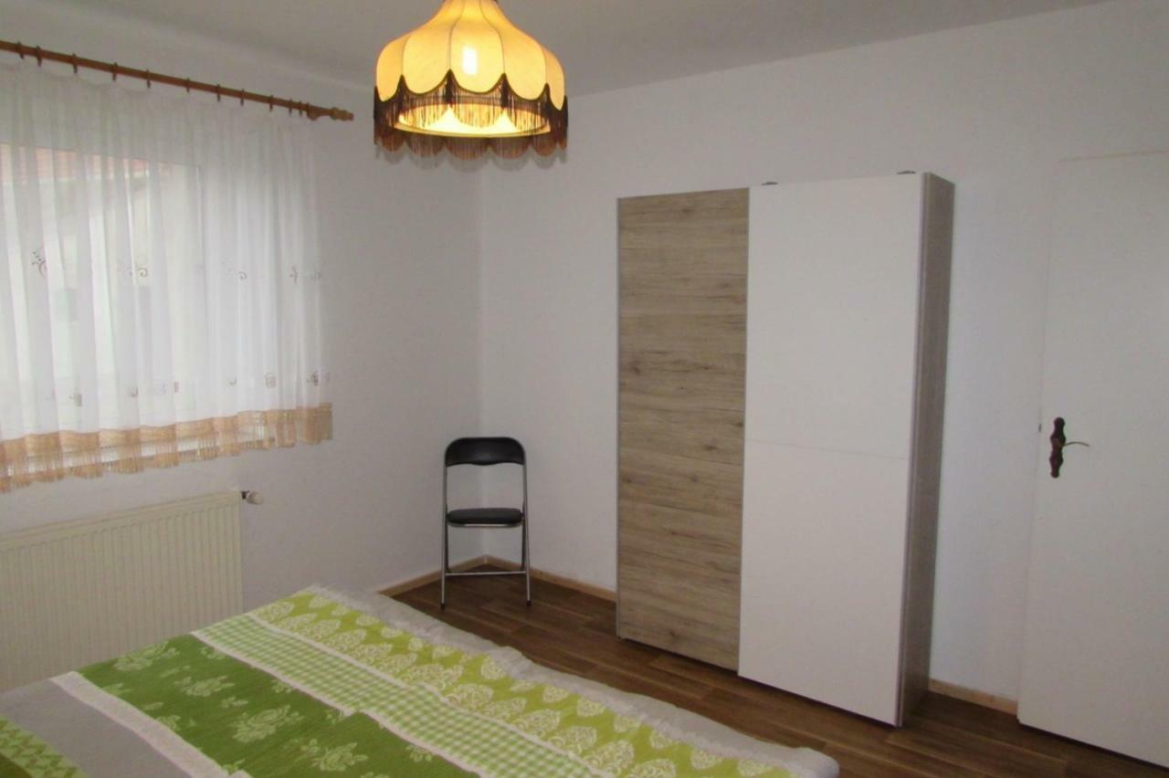 Appartement Ferienhaus Mit 2 Fewo In Mecklenburg à Wesenberg Extérieur photo